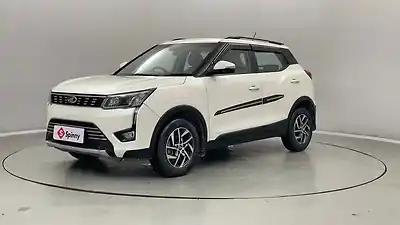 2022 महिंद्रा XUV300 w8 (o) 1.2 पेट्रोल 1 2022 महिंद्रा XUV300 w8 (o) 1.2 पेट्रोल 1