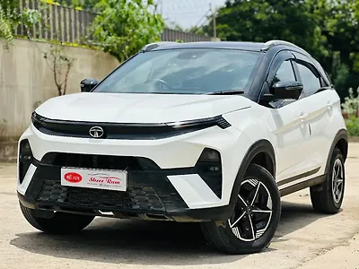 2023 Tata Nexon Fearless Plus (S) 1.2 Petrol 7DCA Dual Tone [2023-2025] 1