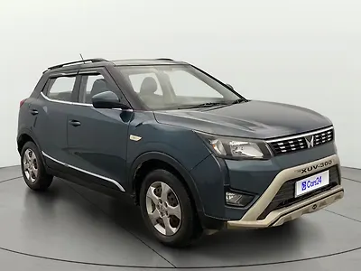 2023 Mahindra XUV300 W6 1.2 Petrol 1 2023 Mahindra XUV300 W6 1.2 Petrol 1