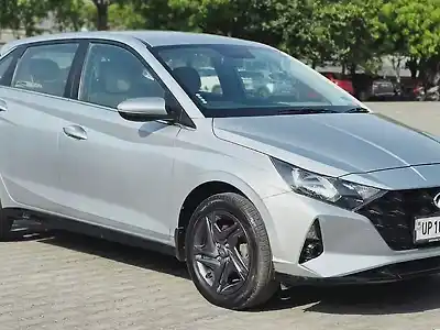 2023 हुंडई एलीट i20 Sportz Petrol Manual 1