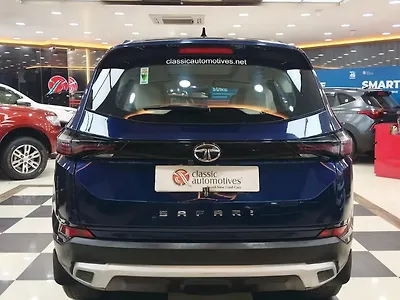 2023 Tata Safari Old Generation XZA Plus (O) 6 S