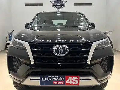 2025 टोयोटा फ़ॉर्च्यूनर 4x2 2WD Diesel 2.8L Turbo Automatic 1