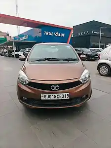 2017 टाटा टिगोर रेवोट्रॉन xt 1 2017 टाटा टिगोर रेवोट्रॉन xt 1