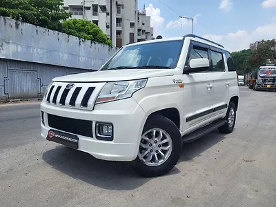 2016 Mahindra TUV300 T8