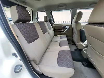 2016 Mahindra TUV300 T8