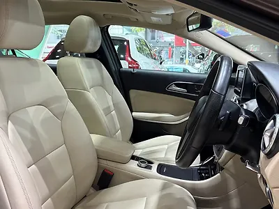 2015 Mercedes-Benz GLA 200 Sport
