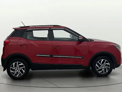 2022 Mahindra XUV300 W8 (O) 1.2 Petrol AMT
