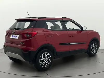 2022 Mahindra XUV300 W8 (O) 1.2 Petrol AMT