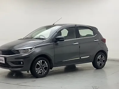 2023 Tata Tiago XT [2023-2025] 1