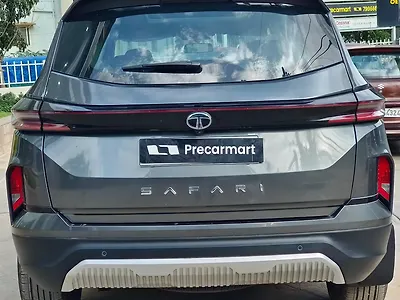 2024 Tata Safari Pure Plus S AT 7 STR