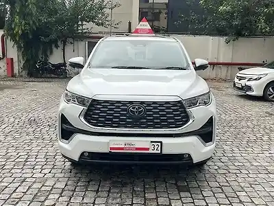 2024 टोयोटा इनोवा हायक्रॉस ZX (O) Hybrid (Electric + Petrol) Automatic (e-CVT) 7 STR 1