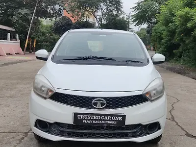 2018 Tata Tiago Revotron XE [2016-2019] 1