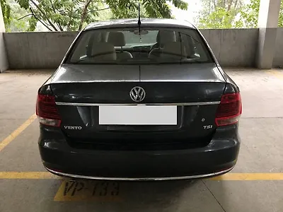2016 Volkswagen Vento Highline 1.2 (P) AT