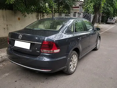 2016 Volkswagen Vento Highline 1.2 (P) AT