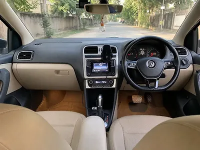 2016 Volkswagen Vento Highline 1.2 (P) AT