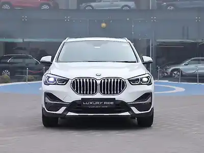 2021 बीएमडब्ल्यू X1 एसड्राइव20डी एक्सलाइन 1