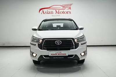 2024 Toyota Innova Crysta GX Plus Diesel Manual 8 STR 1 2024 Toyota Innova Crysta GX Plus Diesel Manual 8 STR 1