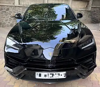 2023 Lamborghini Urus Performante Twin turbo 1