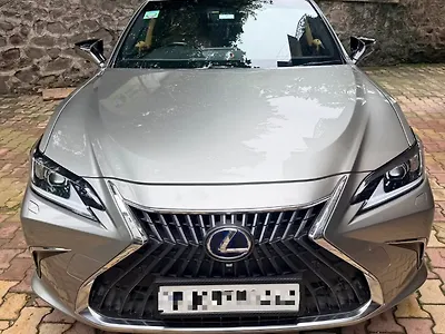 2022 Lexus ES 500e 300h Exquisite 1