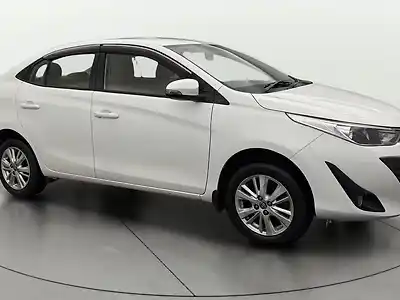 2018 टोयोटा यारिस v सीवीटी [2018-2020] 1