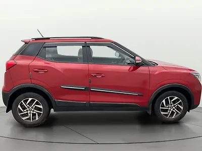 2022 Mahindra XUV300 W8 (O) 1.2 Petrol
