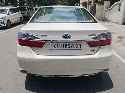 2016 Toyota Camry Hybrid