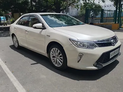 2016 Toyota Camry Hybrid