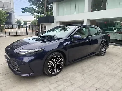 2025 Toyota Camry Elegant Hybrid (Electric + Petrol) Automatic