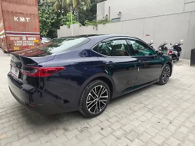2025 Toyota Camry Elegant Hybrid (Electric + Petrol) Automatic
