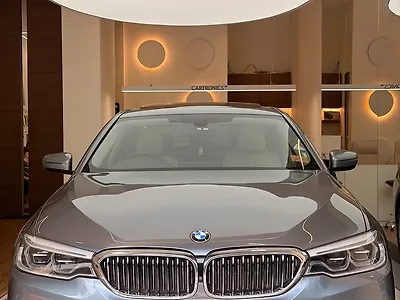 2018 BMW 5-Series 520d Luxury Line [2017-2019] 1