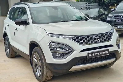 2022 Tata Safari XTA Plus 1 2022 Tata Safari XTA Plus 1