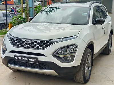 2022 Tata Safari XTA Plus