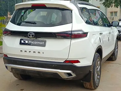 2022 Tata Safari XTA Plus