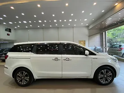 2020 Kia Carnival Premium 8 STR