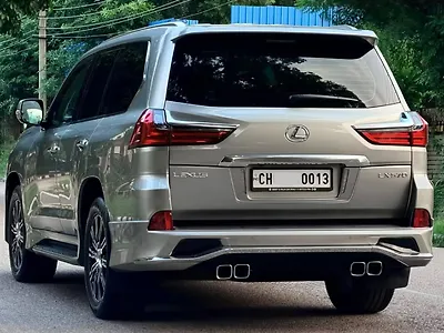 2021 Lexus LX 570 V8 AT