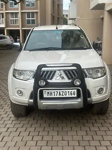 2013 Mitsubishi Pajero SFX 2.8 1 2013 Mitsubishi Pajero SFX 2.8 1