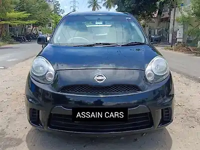 2014 निसान माइक्रा एक्सवी 1