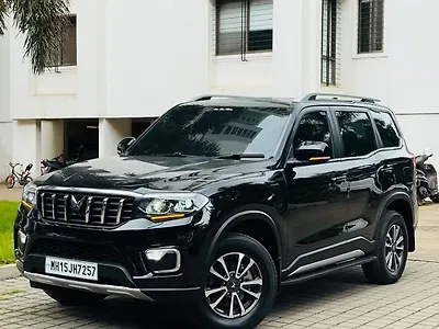 2023 Mahindra Scorpio N Z8 Diesel MT 2WD 7 STR [2023-2024] 1