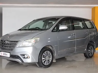 2015 Toyota Innova 2.5 ZX BS IV 7 STR