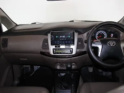 2015 Toyota Innova 2.5 ZX BS IV 7 STR