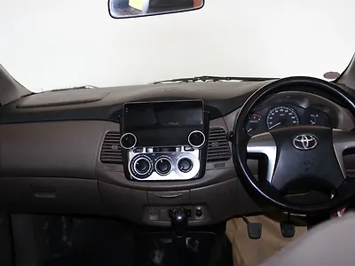 2015 Toyota Innova 2.5 GX BS IV 7 STR