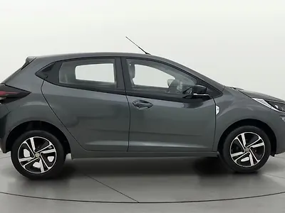 2022 Tata Altroz XZ Petrol