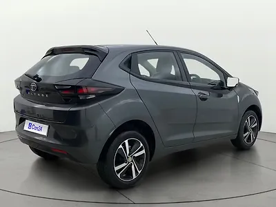 2022 Tata Altroz XZ Petrol