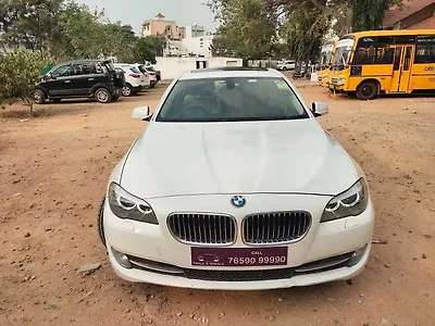 2011 BMW 5-Series 530d Highline Sedan 1