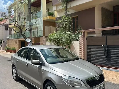 2013 Skoda Rapid Ambition 1.6 TDI CR MT