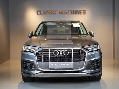 2022 Audi Q7 Technology 55 TFSI [2022-2023] 1