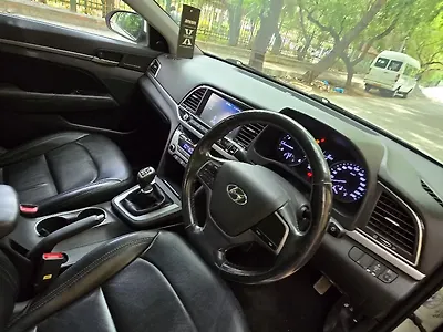 2018 Hyundai Elantra 2.0 SX AT