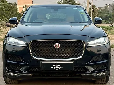 2018 Jaguar F-Pace Prestige 1