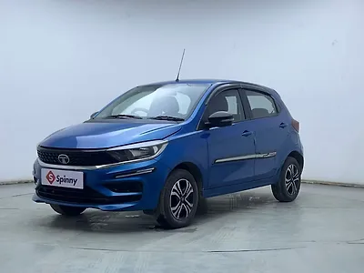 2024 Tata Tiago XT [2023-2025] 1