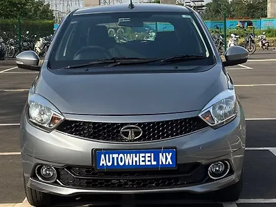 2018 Tata Tiago Revotron XZA [2017-2019] 1